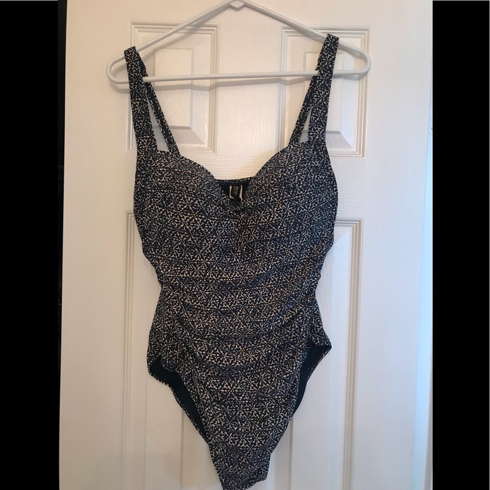 bond eye Australia tankini